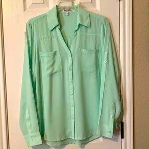 EXPRESS Women’s The Portofino Shirt Size M